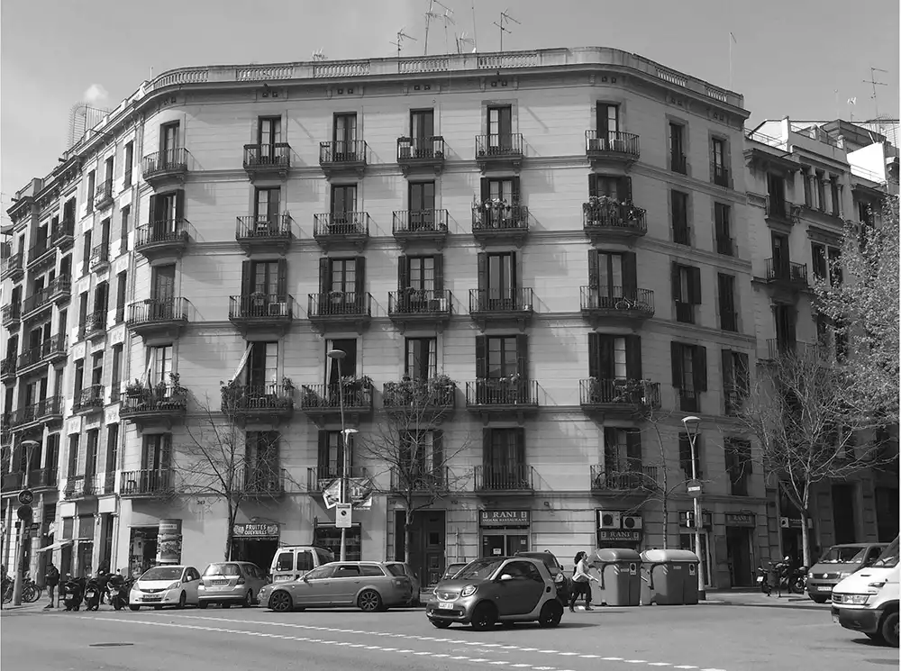 Rehabilitación integral de edificio plurifamiliar - Foto histórica